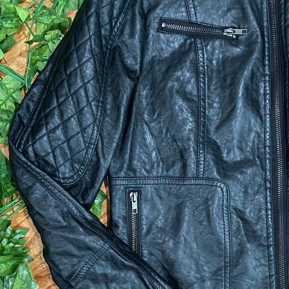 Maralyn & Me faux leather jacket - Picture 3 of 9